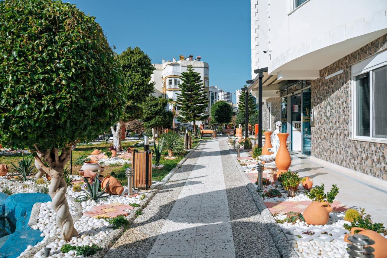 Onkel Rada Apart Hotel Αττάλεια Εξωτερικό φωτογραφία